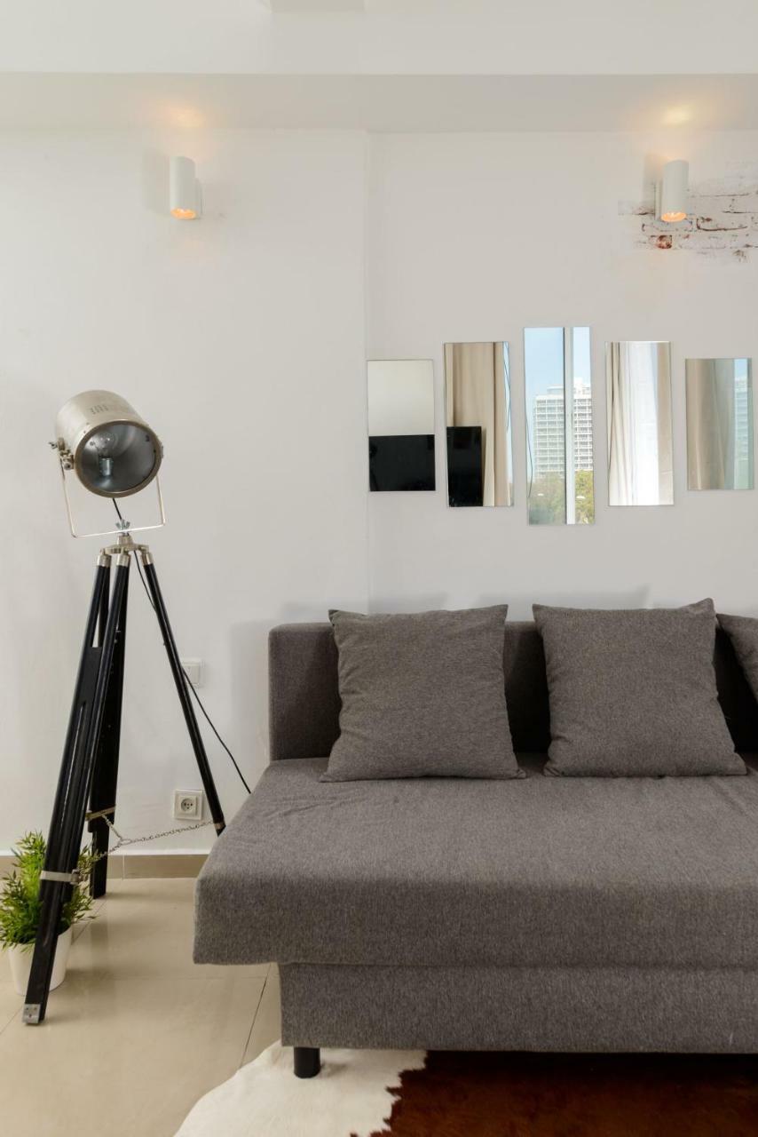 Sea View Designed Studio Apartment In Front Of Hilton Tlv เทลอาวีฟ ภายนอก รูปภาพ